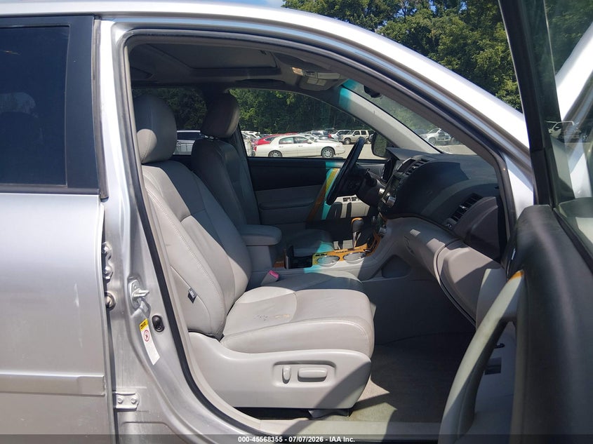 2010 Toyota Highlander VIN JTEJW3EH1A2046330 IAAI salvage auction — FRONT END, Salvage (Missouri), sold $1,450 on 2026-08-01 (photo 5)