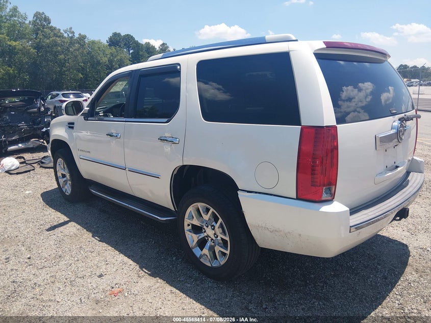 2008 Cadillac Escalade VIN 1GYFK63868R105961 IAAI salvage auction — REAR END, Clear (South Carolina), sold $1,350 on 2026-08-01 (photo 3)
