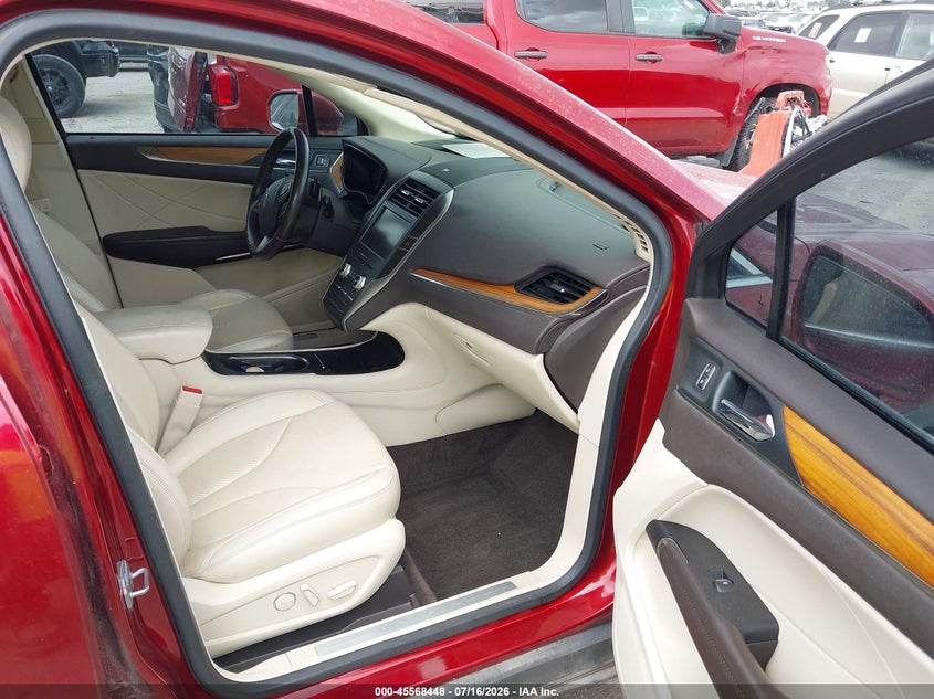 2015 Lincoln Mkc VIN 5LMCJ1A98FUJ07823 IAAI salvage auction — FRONT & REAR, Original (Texas), sold $1,700 on 2026-09-15 (photo 5)