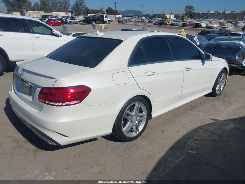 2014 Mercedes-benz E-klasse VIN WDDHF5KB3EA869471 IAAI salvage auction — REAR END, Wait Title, sold $2,250 on 2026-08-16 (photo 4)