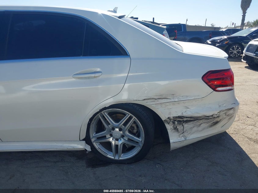 2014 Mercedes-benz E-klasse VIN WDDHF5KB3EA869471 IAAI salvage auction — REAR END, Wait Title, sold $2,250 on 2026-08-16 (photo 6)
