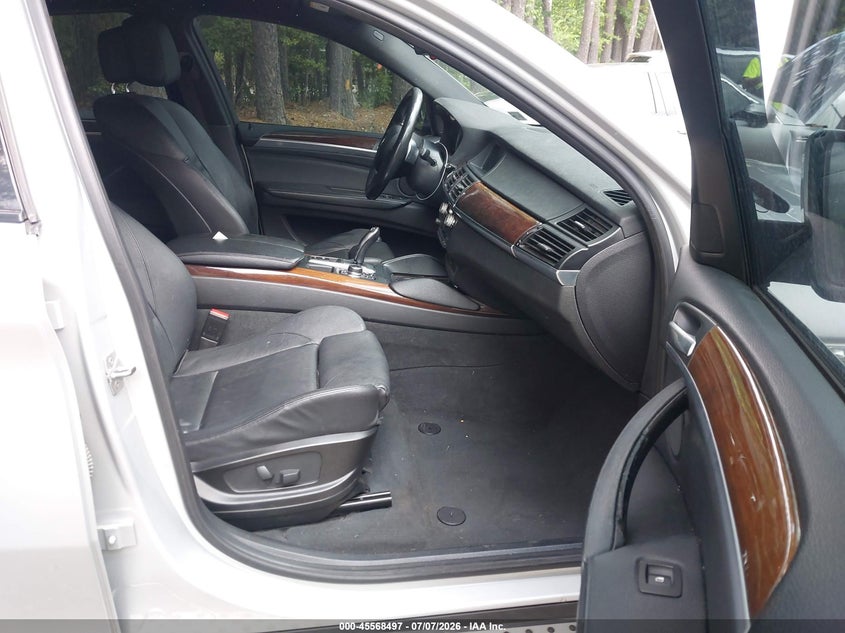 2011 BMW X6 VIN 5UXFG2C56BLX07306 IAAI salvage auction — FRONT END, Salvage (Virginia), sold $2,500 on 2026-07-28 (photo 5)