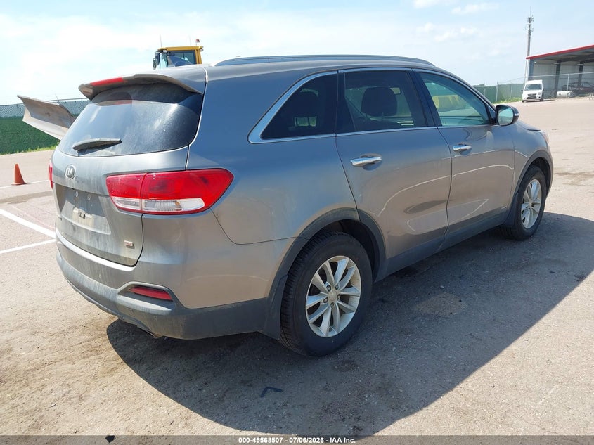 2017 Kia Sorento VIN 5XYPGDA3XHG232105 IAAI salvage auction — MECHANICAL, Regular (South Dakota), sold $1,450 on 2026-07-14 (photo 4)
