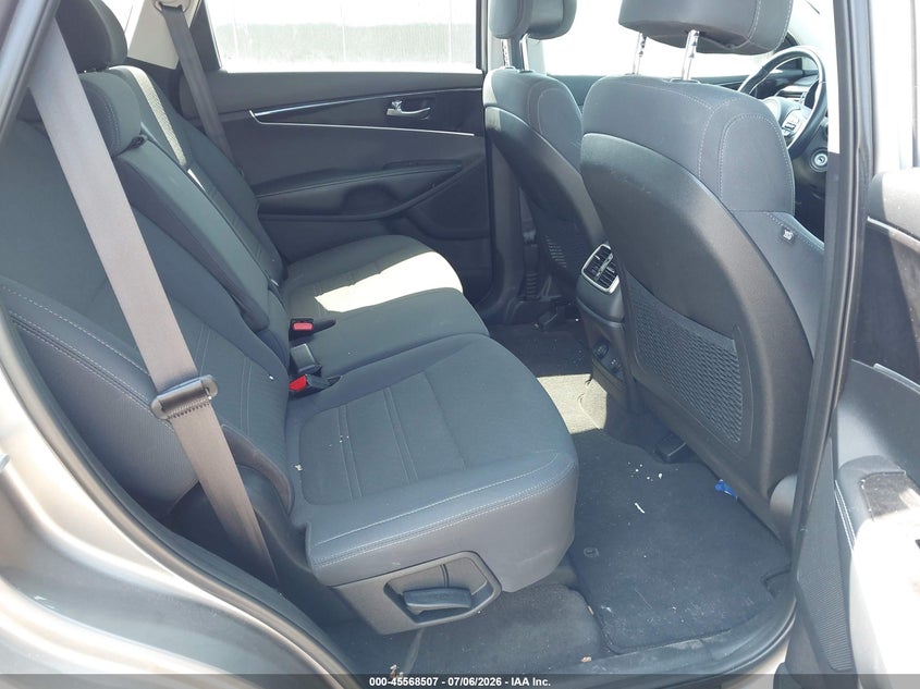 2017 Kia Sorento VIN 5XYPGDA3XHG232105 IAAI salvage auction — MECHANICAL, Regular (South Dakota), sold $1,450 on 2026-07-14 (photo 8)