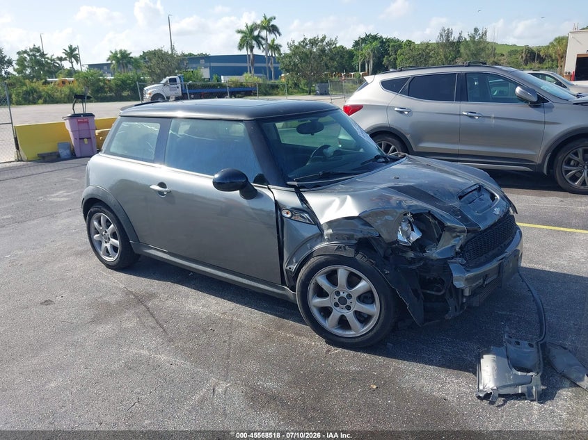 2010 Mini Cooper VIN WMWMF7C58ATW89394 IAAI salvage auction — FRONT END, Rebuildable (Florida), sold $375 on 2026-08-20 (photo 1)