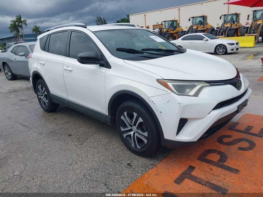 2018 Toyota Rav4 VIN JTMZFREVXJJ152121 IAAI salvage auction — NORMAL WEAR, Clear (Florida), sold $4,050 on 2026-07-23 (photo 1)