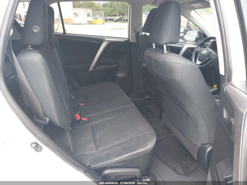 2018 Toyota Rav4 VIN JTMZFREVXJJ152121 IAAI salvage auction — NORMAL WEAR, Clear (Florida), sold $4,050 on 2026-07-23 (photo 8)