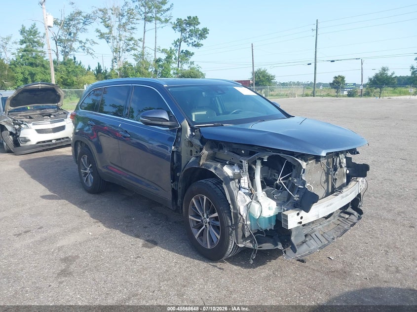 2019 Toyota Highlander VIN 5TDKZRFH8KS331974 IAAI salvage auction — FRONT END, Rebuildable (Florida), sold $7,100 on 2026-07-28 (photo 1)