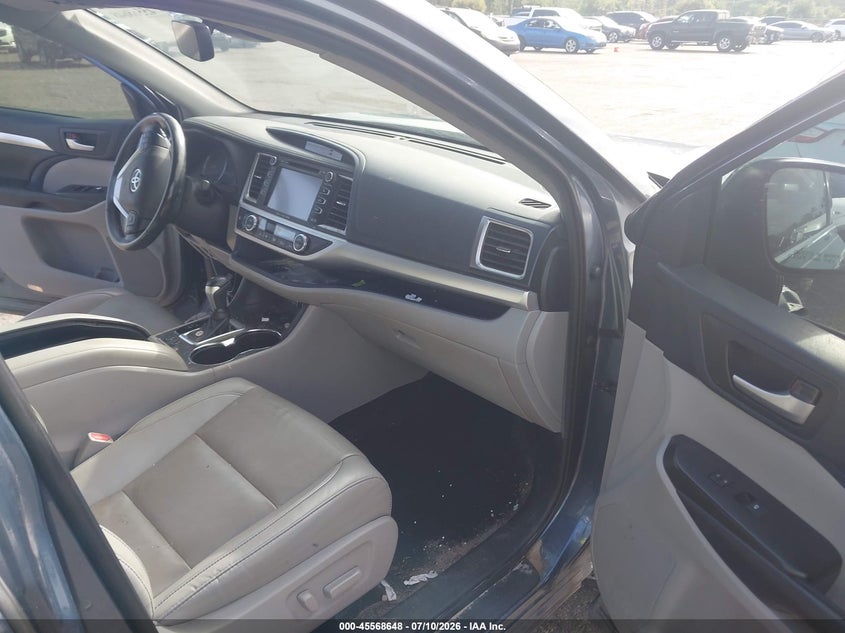 2019 Toyota Highlander VIN 5TDKZRFH8KS331974 IAAI salvage auction — FRONT END, Rebuildable (Florida), sold $7,100 on 2026-07-28 (photo 5)