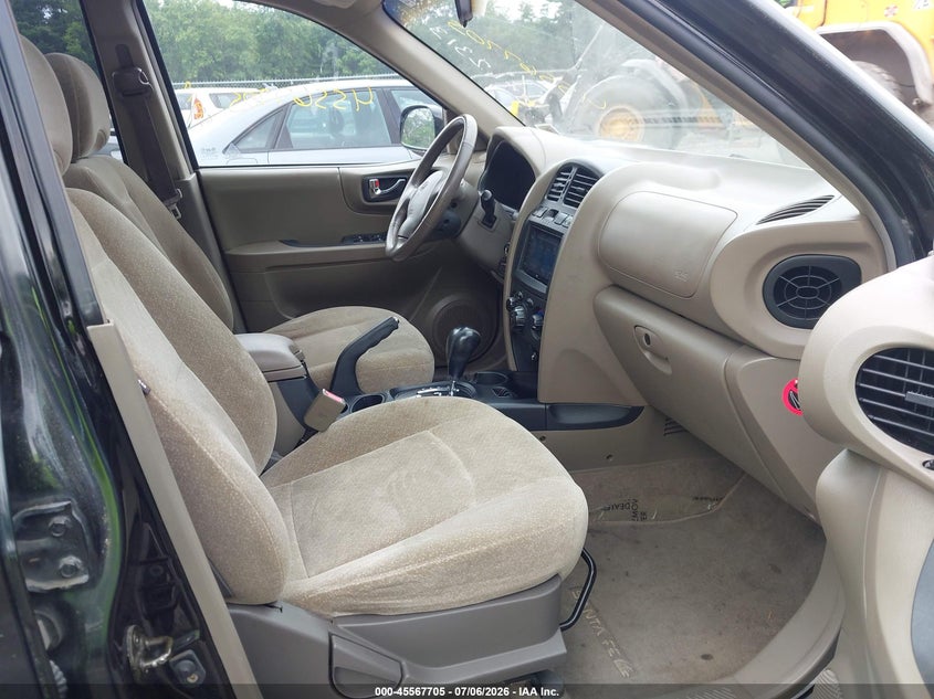 2004 Hyundai Santa fe VIN KM8SC13E34U733036 IAAI salvage auction — NORMAL WEAR, Clear (New York), sold $275 on 2026-07-28 (photo 5)