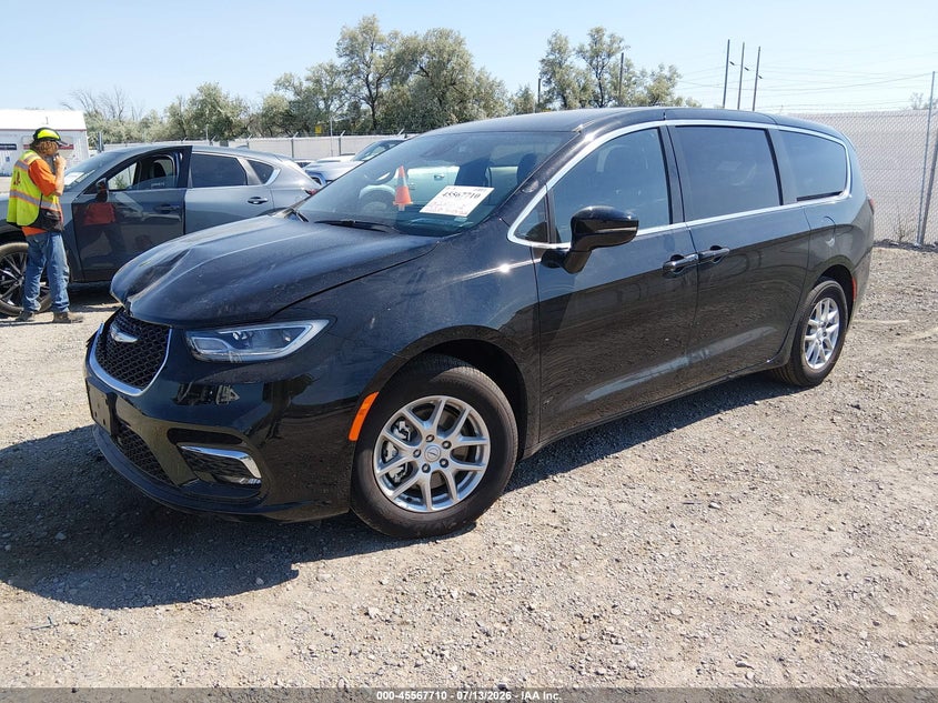 2026 Chrysler Pacifica VIN 2C4RC1BG8TR263622 IAAI salvage auction — RIGHT FRONT, Enterprise Vehicles Clear Only (California), sold $14,000 on 2026-07-17 (photo 2)