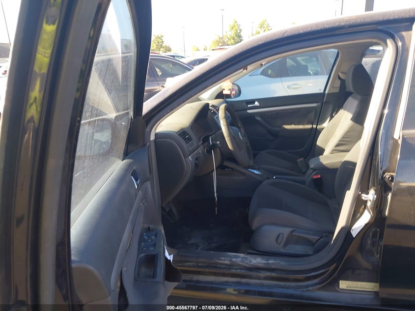 2009 Volkswagen Jetta VIN 3VWJZ71KX9M066890 IAAI salvage auction — RIGHT REAR, Salvage Certificate (California), sold $325 on 2026-08-14 (photo 5)