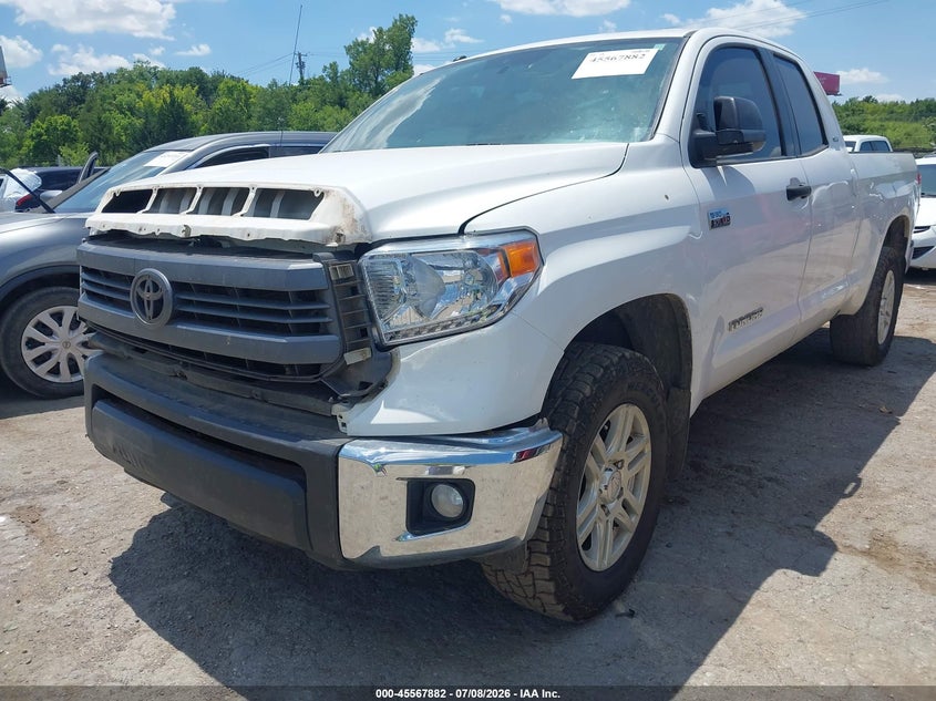 2015 Toyota Tundra VIN 5TFUW5F19FX459895 IAAI salvage auction — HAIL, Salvage (Oklahoma), sold $6,400 on 2026-07-29 (photo 2)
