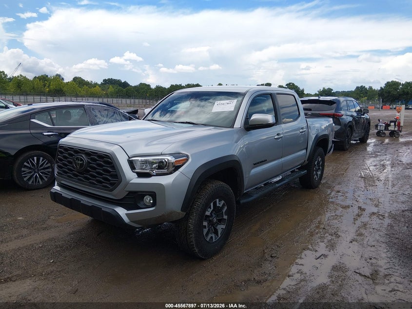 2022 Toyota Tacoma VIN 3TMCZ5AN5NM465260 IAAI salvage auction — REAR END, Salvage Title, sold $20,700 on 2026-07-31 (photo 2)