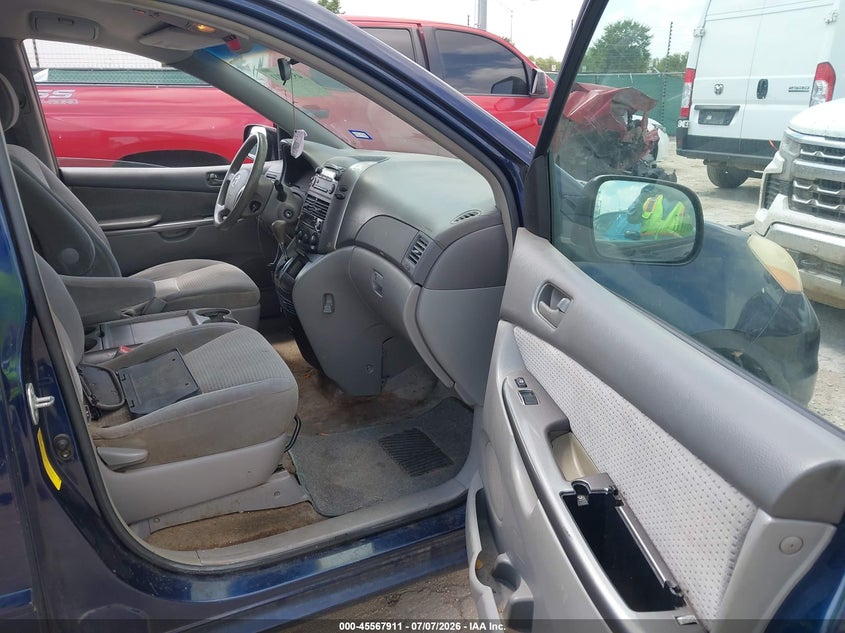 2006 Toyota Sienna VIN 5TDZA23C26S396802 IAAI salvage auction — NORMAL WEAR, Original (Texas), sold $725 on 2026-07-29 (photo 5)