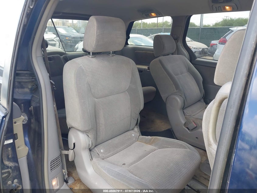 2006 Toyota Sienna VIN 5TDZA23C26S396802 IAAI salvage auction — NORMAL WEAR, Original (Texas), sold $725 on 2026-07-29 (photo 8)