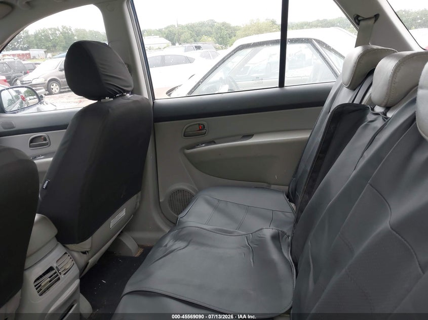 2007 Kia Rondo VIN KNAFG526577118662 IAAI salvage auction — NORMAL WEAR, Repossession Paperwork (South Carolina), sold $25 on 2026-07-28 (photo 8)