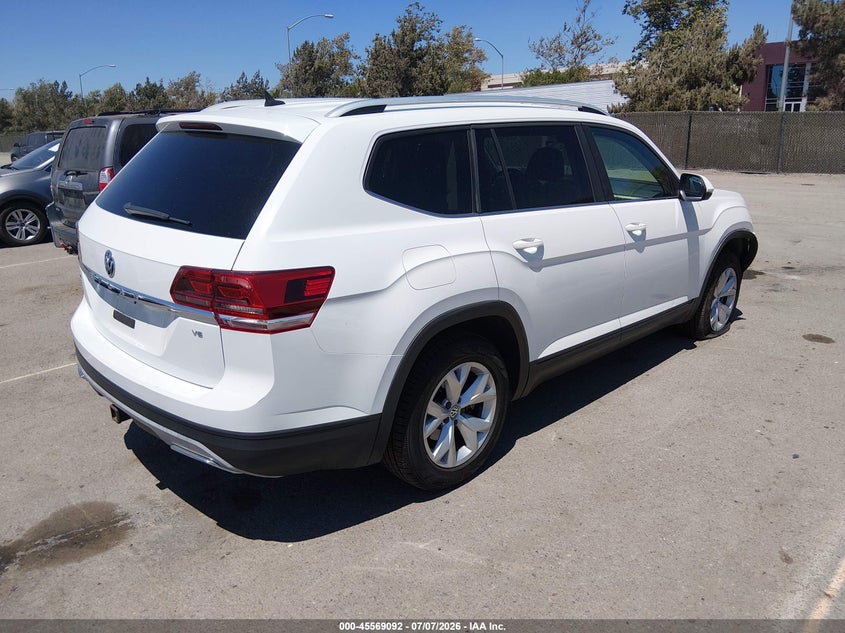 2018 Volkswagen Atlas VIN 1V2DR2CA5JC587544 IAAI salvage auction — FRONT END, Wait Title, sold $7,200 on 2026-08-27 (photo 4)