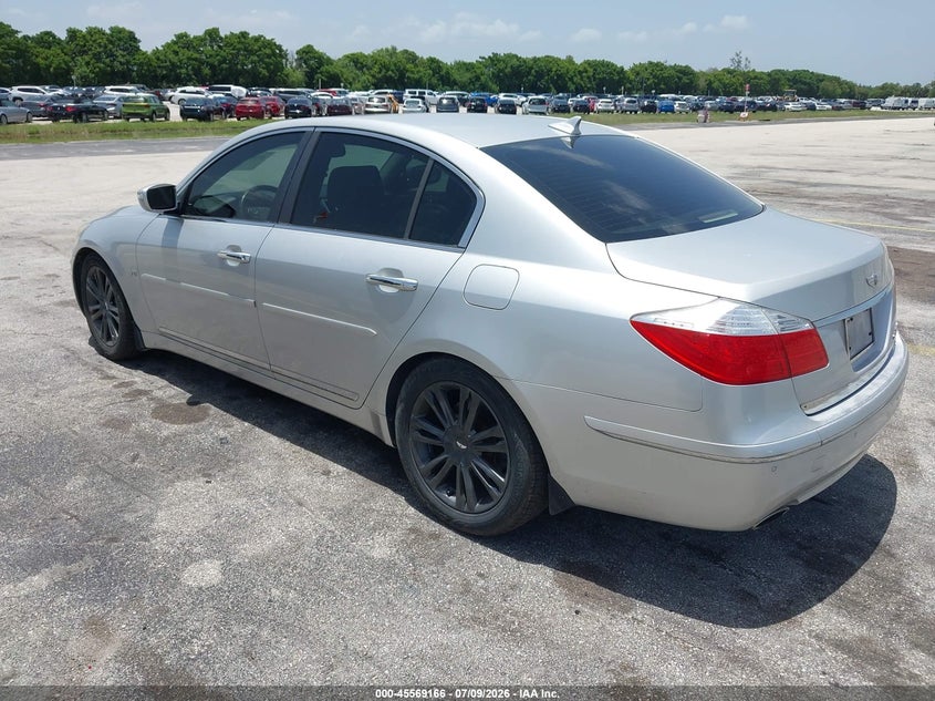 2009 Hyundai Genesis VIN KMHGC46F39U055200 IAAI salvage auction — NORMAL WEAR, Clear (Florida), sold $950 on 2026-07-16 (photo 3)
