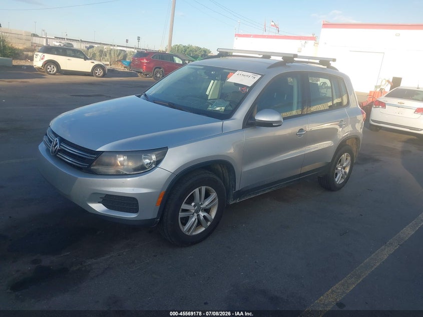 2017 Volkswagen Tiguan VIN WVGBV7AX8HK025478 IAAI salvage auction — NORMAL WEAR, Clear (Utah), sold $1,100 on 2026-07-11 (photo 2)