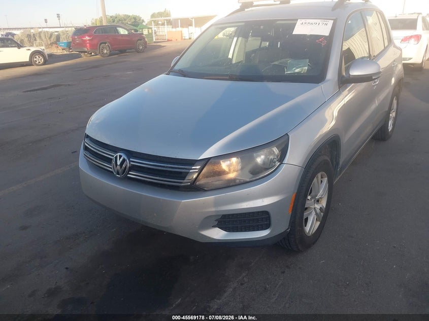 2017 Volkswagen Tiguan VIN WVGBV7AX8HK025478 IAAI salvage auction — NORMAL WEAR, Clear (Utah), sold $1,100 on 2026-07-11 (photo 6)
