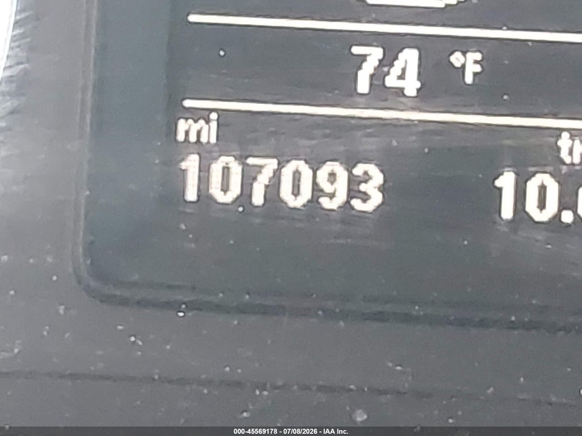 2017 Volkswagen Tiguan VIN WVGBV7AX8HK025478 IAAI salvage auction — NORMAL WEAR, Clear (Utah), sold $1,100 on 2026-07-11 (photo 7)