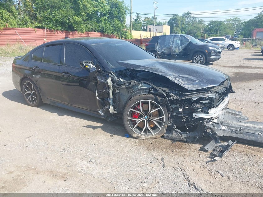 2022 BMW 5er VIN WBA73BJ01NWX58320 — IAAI salvage auction photo