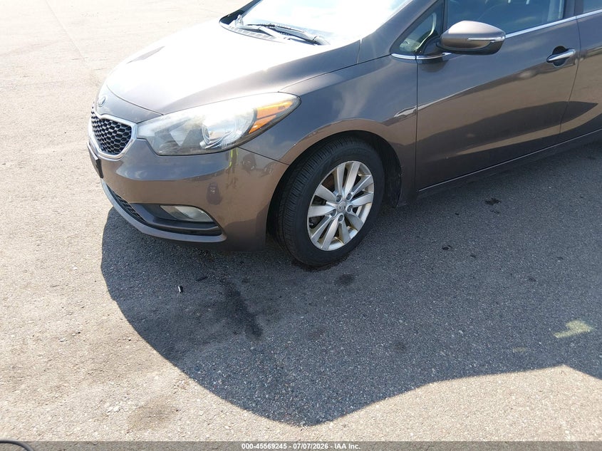 2014 Kia Forte VIN KNAFX5A86E5163248 IAAI salvage auction — LEFT FRONT, Clear (Minnesota), sold $525 on 2026-07-29 (photo 6)