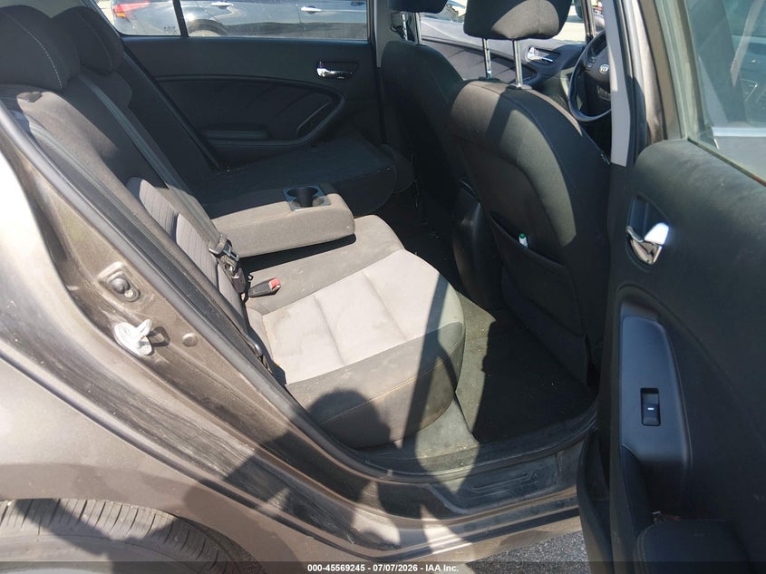 2014 Kia Forte VIN KNAFX5A86E5163248 IAAI salvage auction — LEFT FRONT, Clear (Minnesota), sold $525 on 2026-07-29 (photo 8)