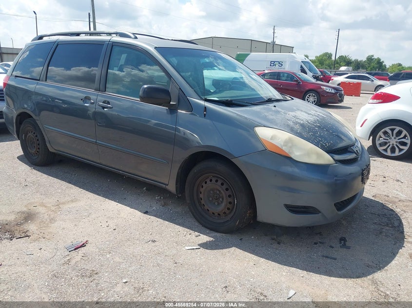 2008 Toyota Sienna VIN 5TDZK23CX8S141833 IAAI salvage auction — NORMAL WEAR, Original (Texas), sold $900 on 2026-07-15 (photo 1)