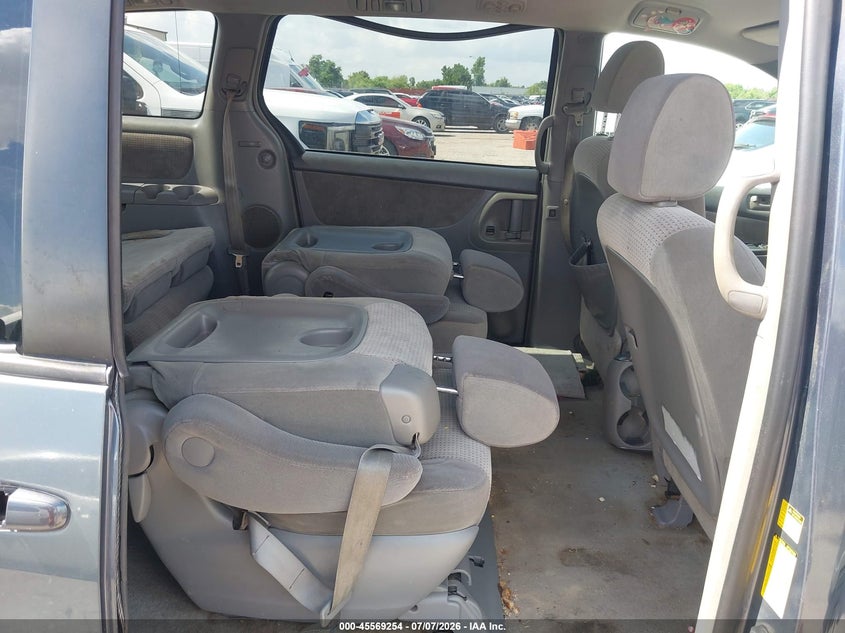 2008 Toyota Sienna VIN 5TDZK23CX8S141833 IAAI salvage auction — NORMAL WEAR, Original (Texas), sold $900 on 2026-07-15 (photo 8)