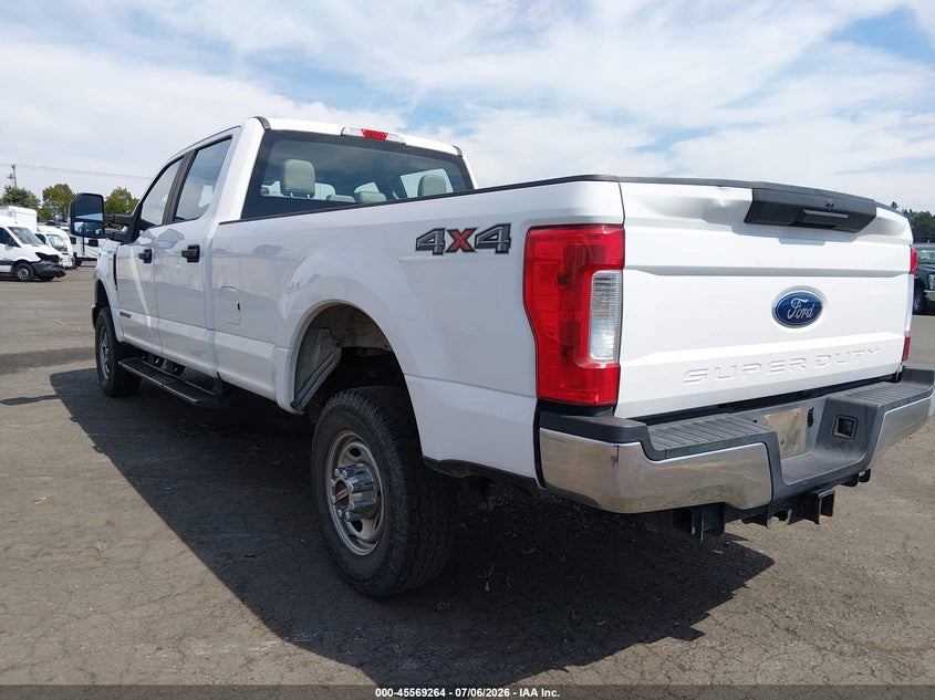 2019 Ford F-350 VIN 1FT8W3BTXKEF41167 IAAI salvage auction — NORMAL WEAR, Sf97 (Oregon), sold $2,550 on 2026-07-29 (photo 3)