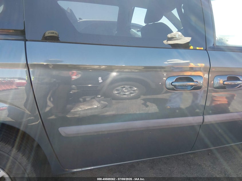 2007 Chrysler Town & country VIN 1A4GJ45R178152310 IAAI salvage auction — NORMAL WEAR, Clear (California), sold $850 on 2026-08-01 (photo 6)