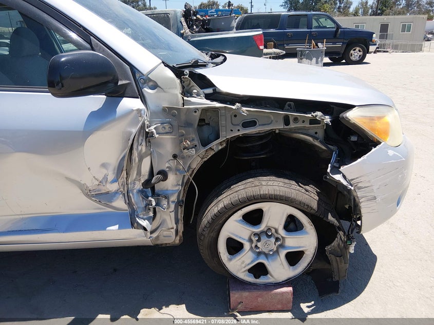 2008 Toyota Rav 4 VIN JTMZD33V685099622 IAAI salvage auction — RIGHT FRONT, Salvage (California), sold $1,775 on 2026-07-22 (photo 6)