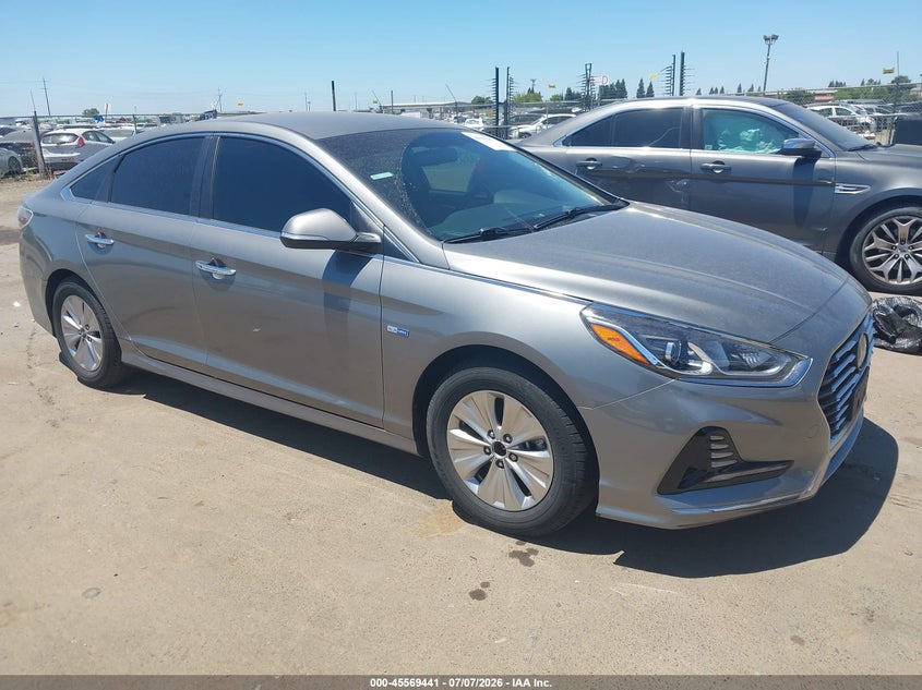 2018 Hyundai Sonata VIN KMHE24L3XJA085837 IAAI salvage auction — NORMAL WEAR, Salvage Title, sold $1,900 on 2026-07-22 (photo 1)