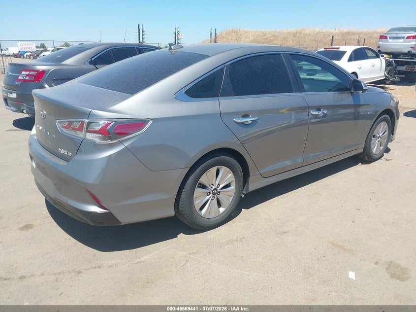 2018 Hyundai Sonata VIN KMHE24L3XJA085837 IAAI salvage auction — NORMAL WEAR, Salvage Title, sold $1,900 on 2026-07-22 (photo 4)