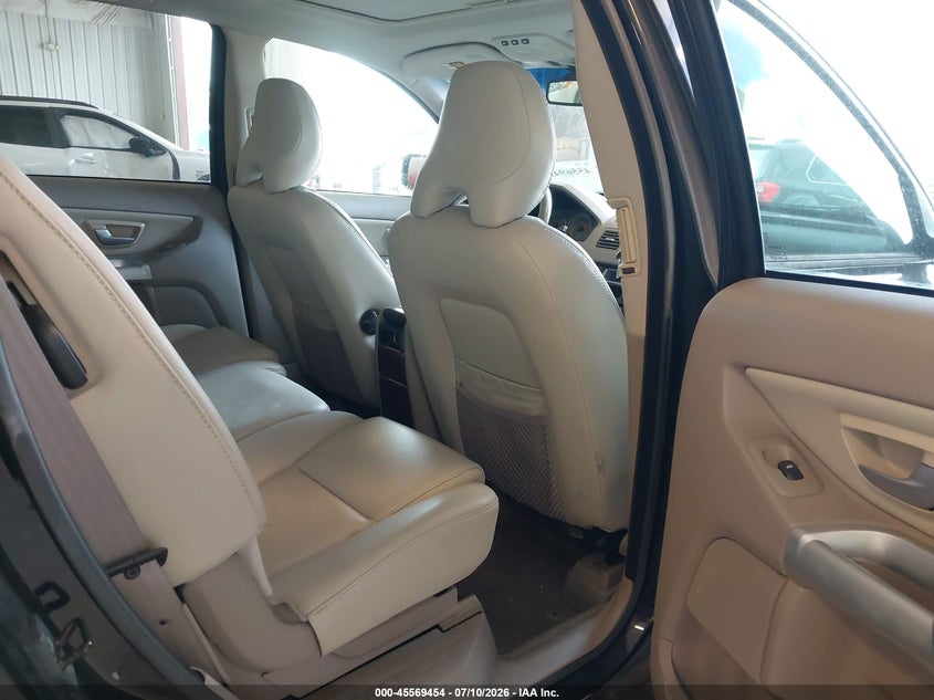 2005 Volvo Xc90 VIN YV1CZ911151144277 IAAI salvage auction — NORMAL WEAR, Clear (Michigan), sold $275 on 2026-07-28 (photo 8)