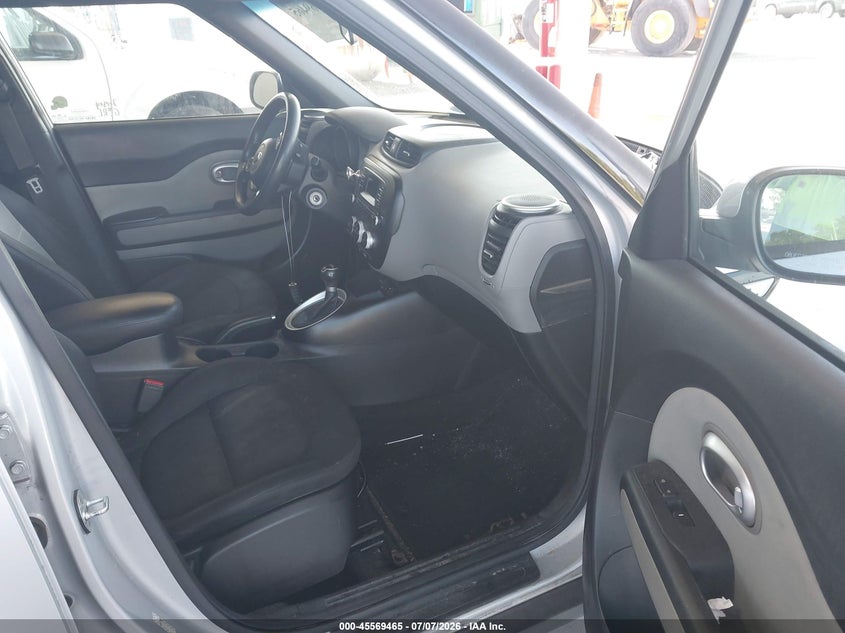 2016 Kia Soul VIN KNDJN2A29G7875032 IAAI salvage auction — NORMAL WEAR, Clear (Florida), sold $675 on 2026-07-15 (photo 5)