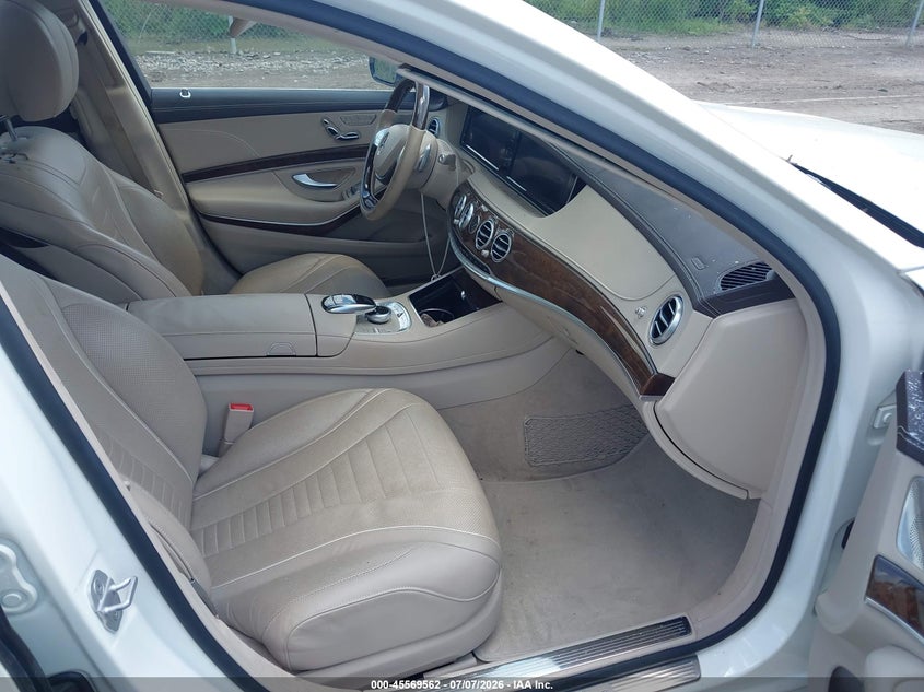 2015 Mercedes-benz S-klasse VIN WDDUG8FB8FA170328 IAAI salvage auction — ROOF, Salvage (Pennsylvania), sold $8,400 on 2026-07-28 (photo 5)