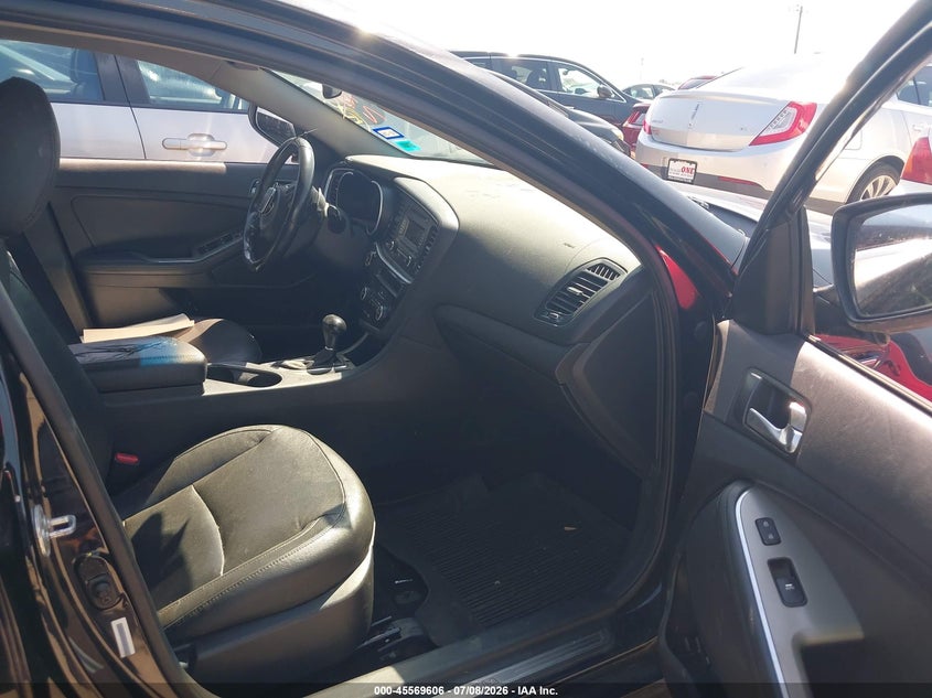 2015 Kia Optima VIN 5XXGR4A74FG380538 IAAI salvage auction — NORMAL WEAR, Original (Texas), sold $575 on 2026-07-29 (photo 5)