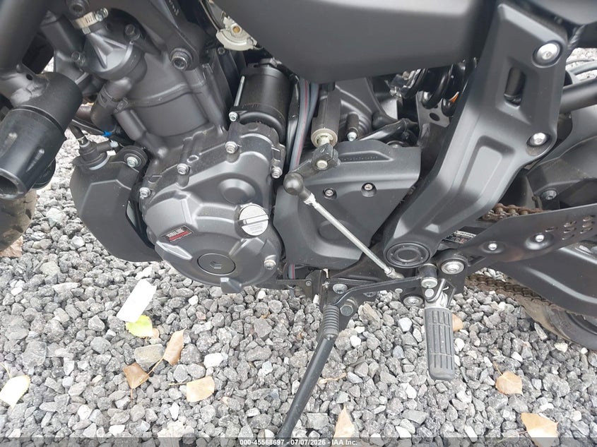 2024 Yamaha Mt VIN JYARM32E7RA011909 IAAI salvage auction — LEFT & RIGHT, Mv-907A (New York), sold $2,250 on 2026-07-21 (photo 9)