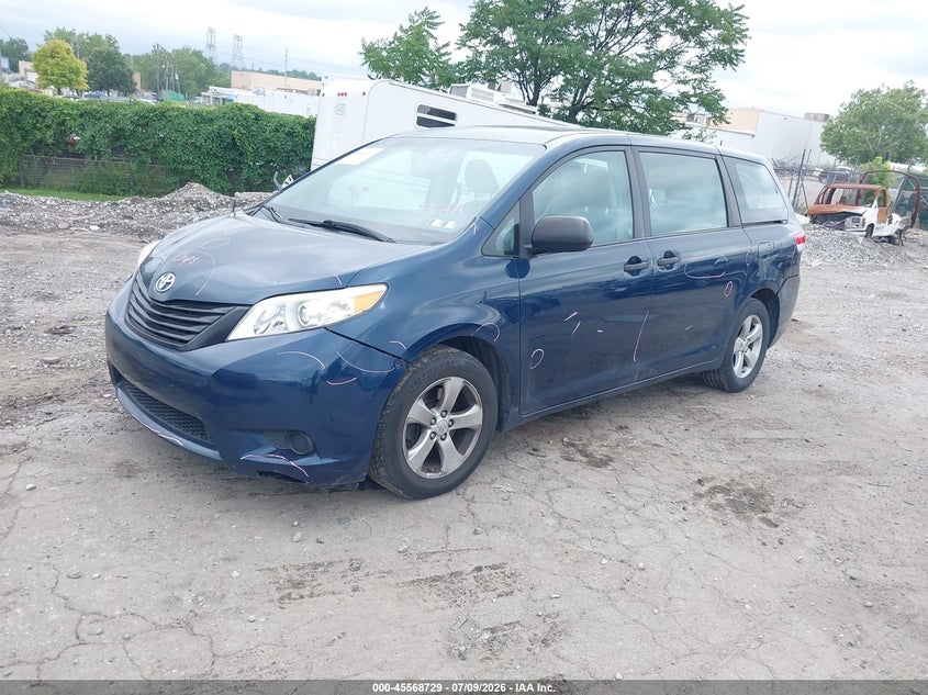 2011 Toyota Sienna VIN 5TDZK3DC1BS068055 IAAI salvage auction — FRONT & REAR, Salvage (Pennsylvania), sold $2,100 on 2026-07-31 (photo 2)