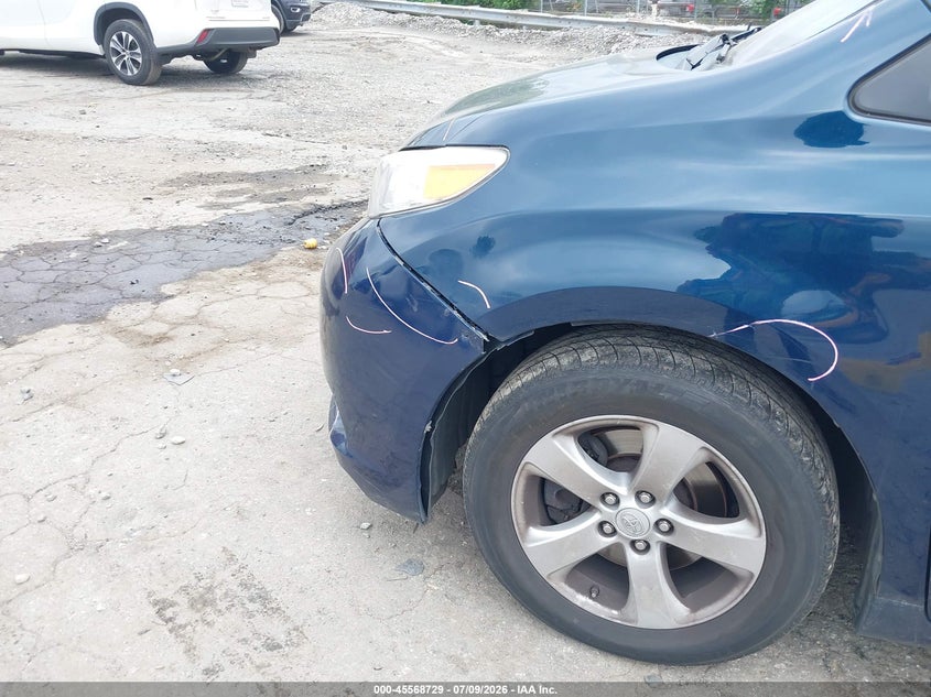 2011 Toyota Sienna VIN 5TDZK3DC1BS068055 IAAI salvage auction — FRONT & REAR, Salvage (Pennsylvania), sold $2,100 on 2026-07-31 (photo 6)