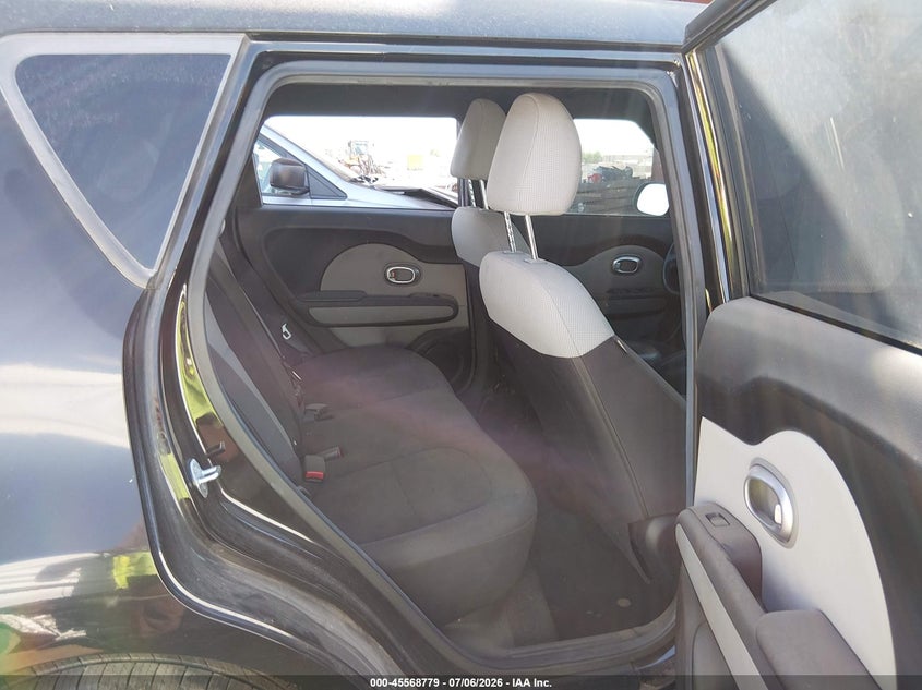 2015 Kia Soul VIN KNDJN2A22F7786479 IAAI salvage auction — NORMAL WEAR, Clear-Dealer Only (Arizona), sold $400 on 2026-07-28 (photo 8)