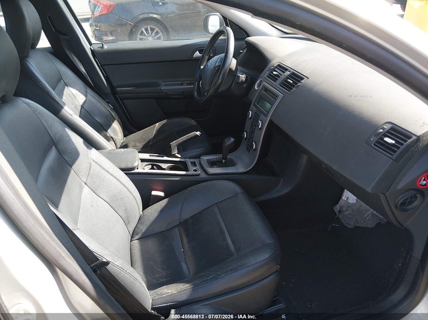 2009 Volvo S40 VIN YV1MS390692432197 IAAI salvage auction — UNDERCARRIAGE, Salvage (California), sold $100 on 2026-07-28 (photo 5)