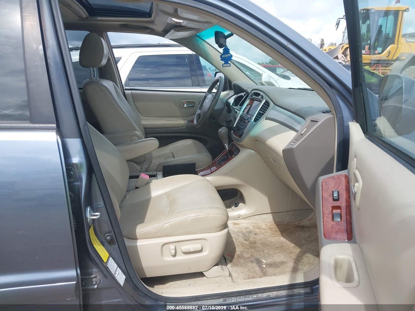 2006 Toyota Highlander VIN JTEEP21A760174821 IAAI salvage auction — FRONT END, Mv-907A (New York), sold $925 on 2026-07-18 (photo 5)