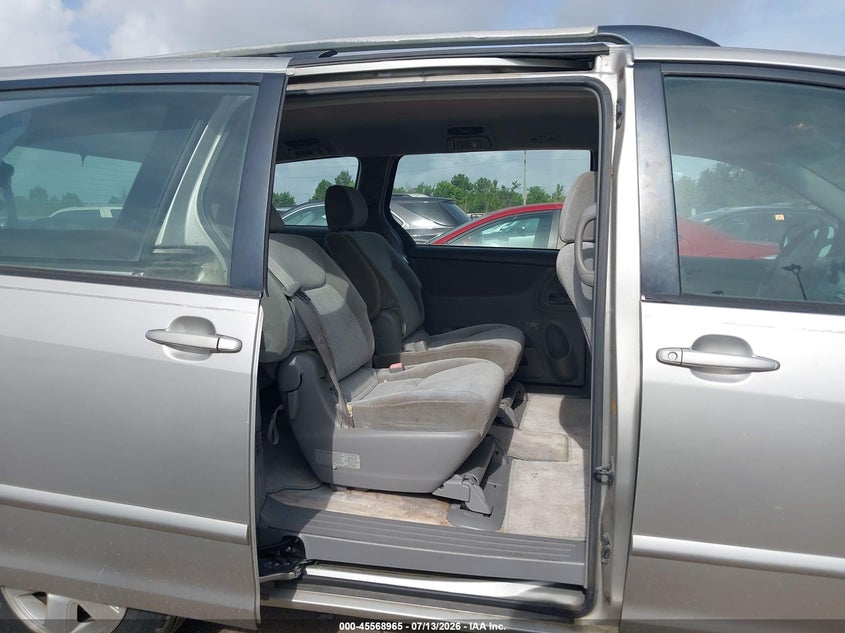 2006 Toyota Sienna VIN 5TDZA23C76S551182 IAAI salvage auction — NORMAL WEAR, Original (Texas), sold $1,100 on 2026-07-16 (photo 8)