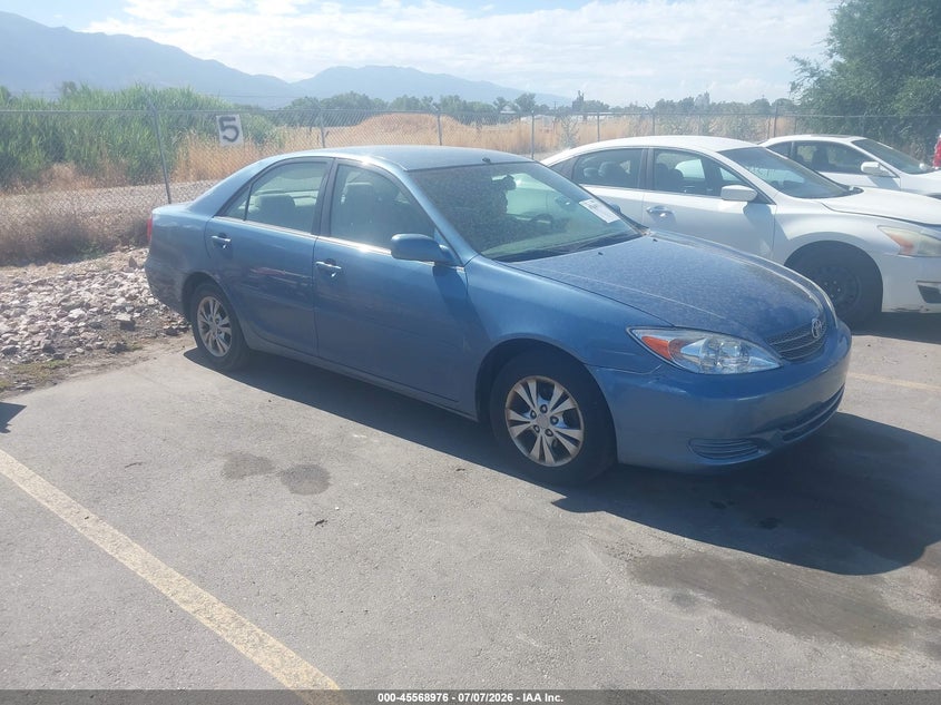 2004 Toyota Camry VIN 4T1BF30KX4U588445 IAAI salvage auction — NORMAL WEAR, Clear (Utah), sold $425 on 2026-07-18 (photo 1)