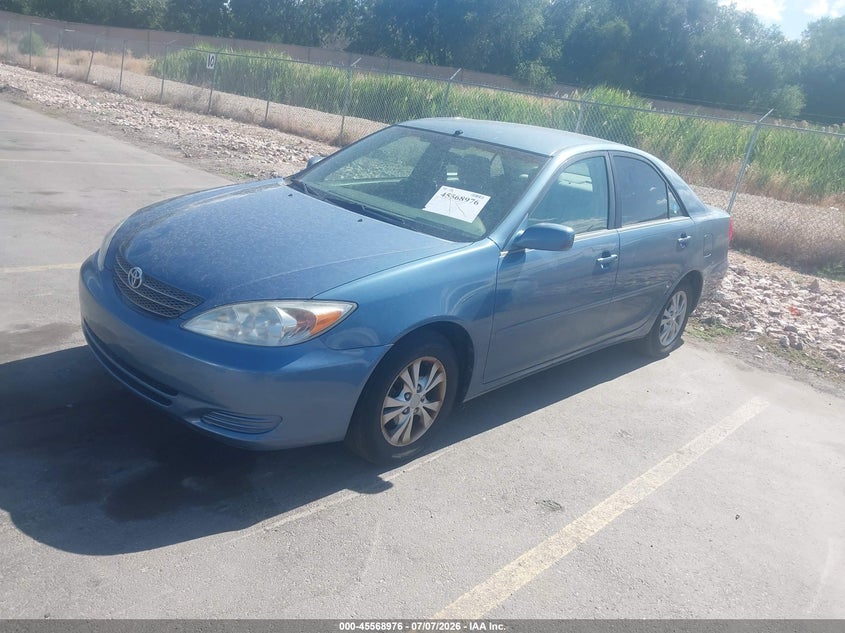 2004 Toyota Camry VIN 4T1BF30KX4U588445 IAAI salvage auction — NORMAL WEAR, Clear (Utah), sold $425 on 2026-07-18 (photo 2)