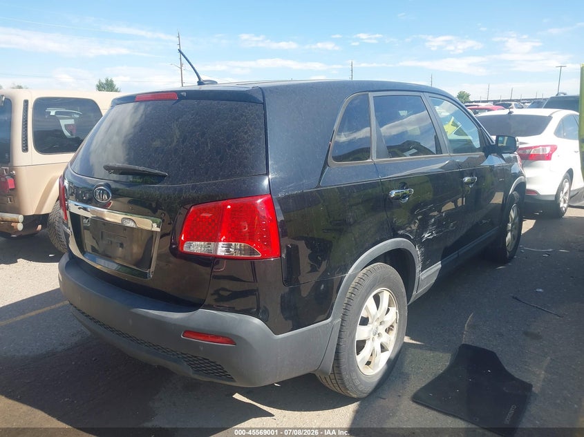 2013 Kia Sorento VIN 5XYKT3A12DG392505 IAAI salvage auction — NORMAL WEAR, Clear (Colorado), sold $650 on 2026-07-21 (photo 4)